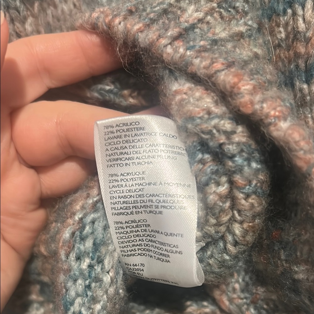 Urban Outfitters Green and Brown V-Neck Sweater - Picture 7 of 7